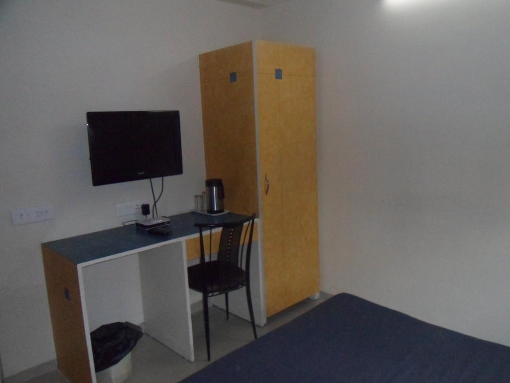 Hotel Dudawat Ahmedabad Rom bilde