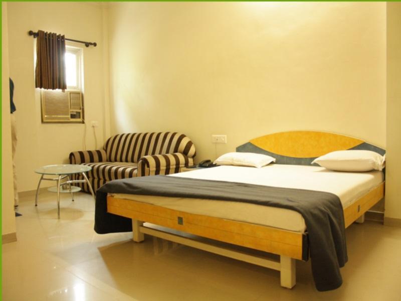 Hotel Dudawat Ahmedabad Eksteriør bilde